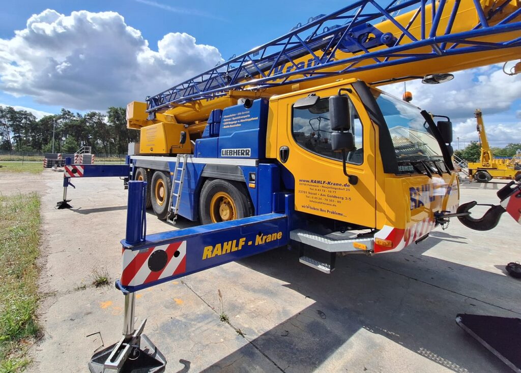 Przegląd techniczny żurawia LIEBHERR LTM1050-3.1 wykonany przez LamikCranes Łukasz Lamik