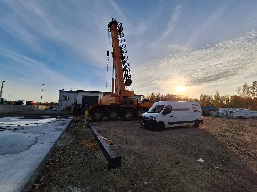 Fotorelacja z naprawy płytki sterowniczej członu 1 w żurawiu LIEBHERR LTM 120